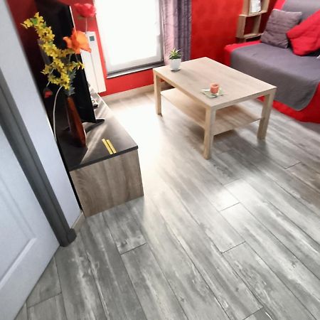 Apartamento Les Ponts De L'Ornain Bar-le-Duc Exterior foto